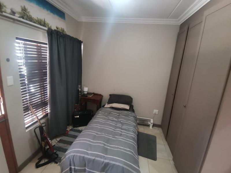 To Let 1 Bedroom Property for Rent in Die Bult North West